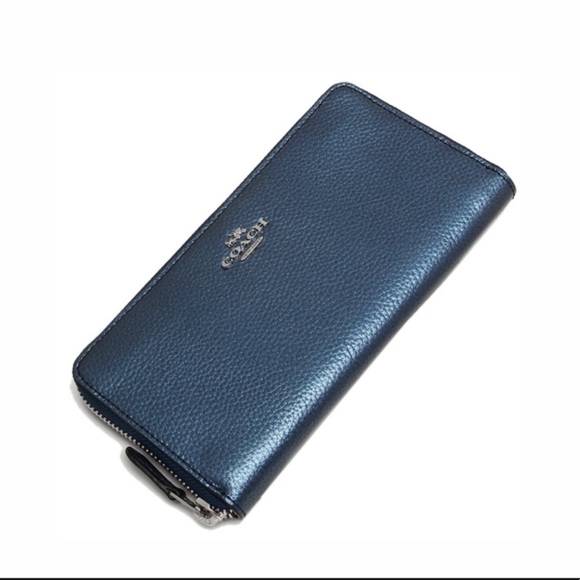 SOLD
Coach Accordion Zip Around Wallet - Picture 2 of 6